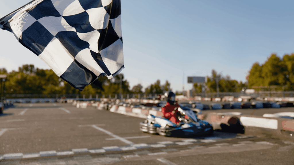 kom ud og kør gokart til Blå mandag ved at tjene penge til klassen med Det Gode Lotteri